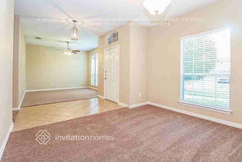 2218 Summer Brook Dr - Photo 2 of 23