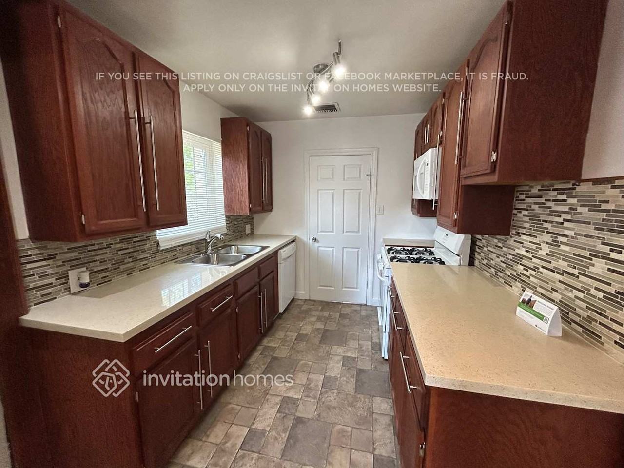 6509 Whitman Avenue - Photo 5 of 16