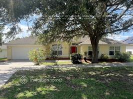 featured image of 1266 N Ridge Blvd
