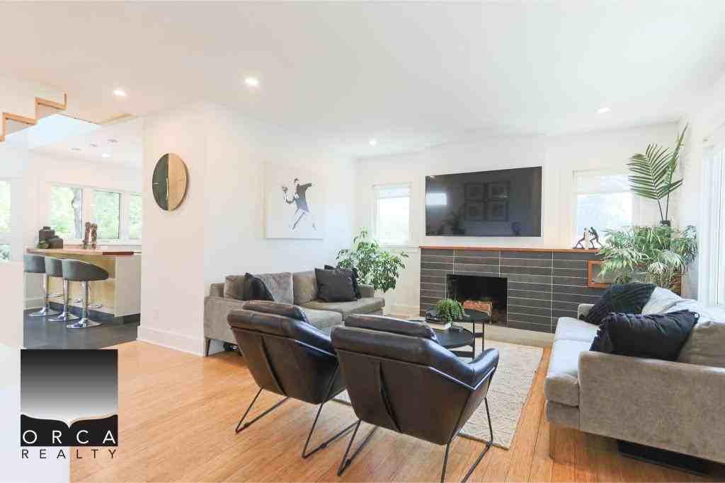 5988 Dunbar St - Photo 2 of 50