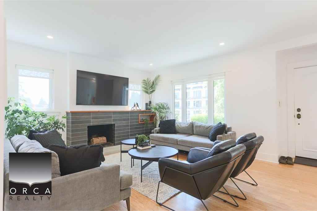 5988 Dunbar St - Photo 3 of 50