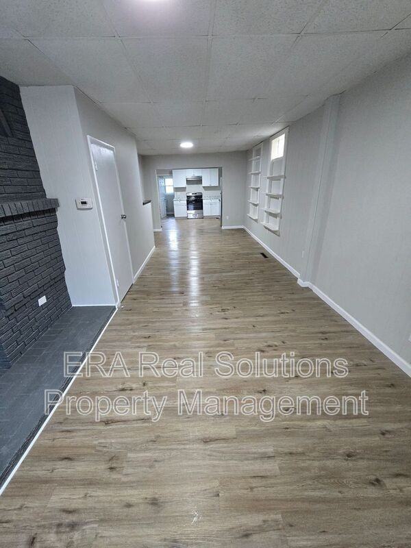 162 Wisconsin Ave - Photo 6 of 20