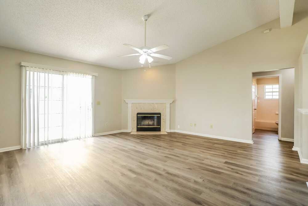 3183 Olde Sutton Parke Dr - Photo 4 of 16