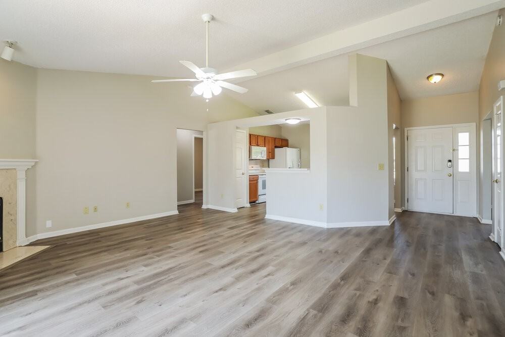 3183 Olde Sutton Parke Dr - Photo 5 of 16