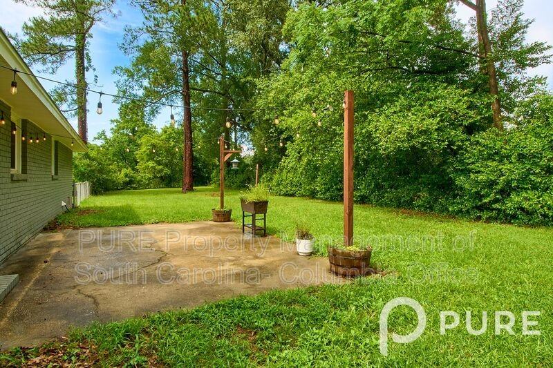 3 Village Ct - Photo 5 of 32