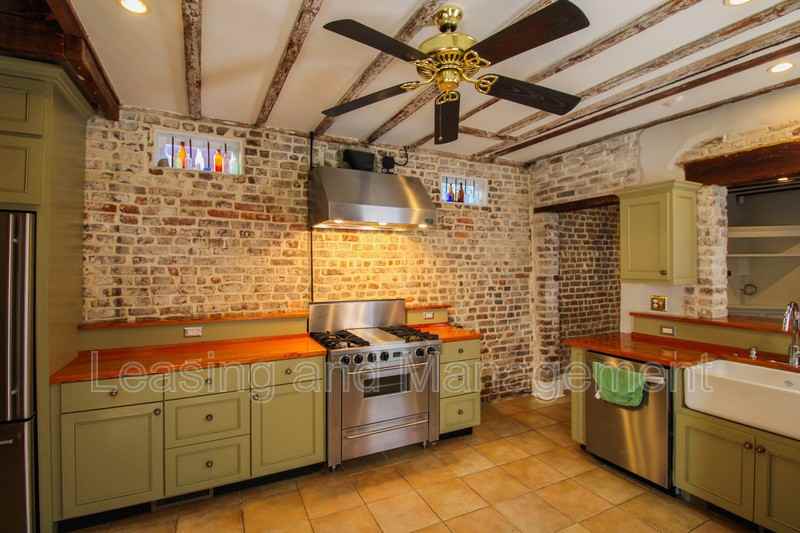 53 Elizabeth St - Photo 2 of 11