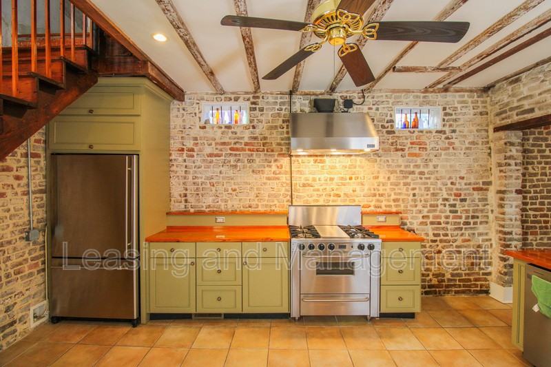 53 Elizabeth St - Photo 3 of 11