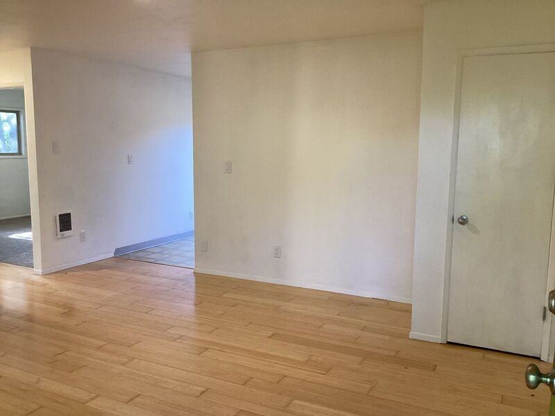 127A Se 30th Pl - Photo 2 of 11