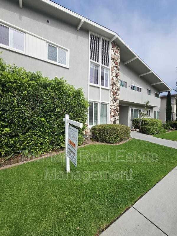 1303 N Brand Blvd #4