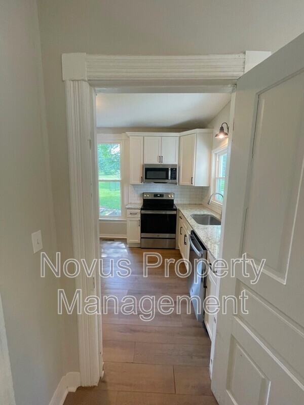 209 Rome St #A - Photo 7 of 19
