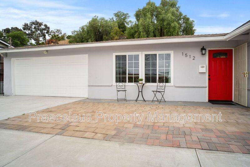 1512 Walbollen St - Photo 2 of 24