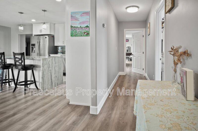 1512 Walbollen St - Photo 3 of 24