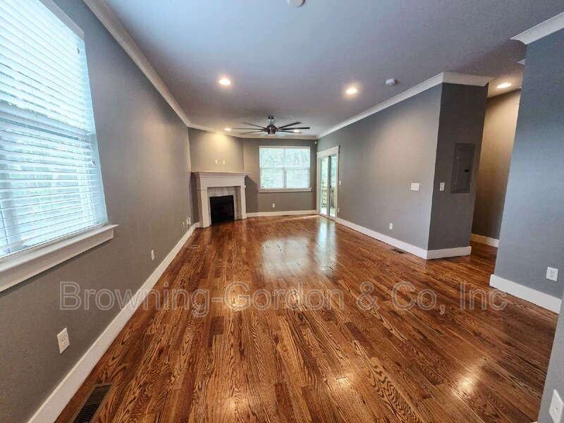 1036 40th Ave N - Photo 4 of 19