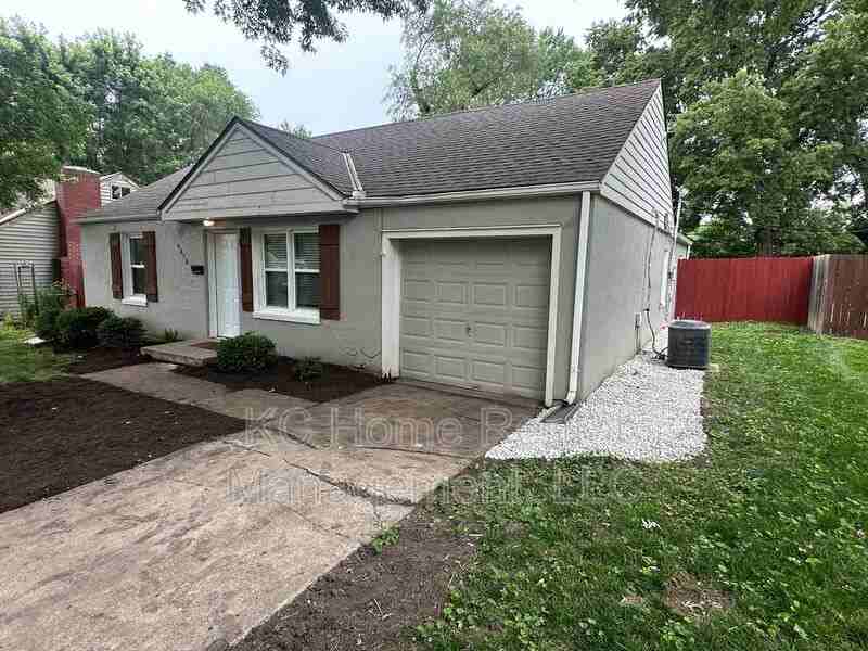 4818 Canterbury Rd - Photo 3 of 31