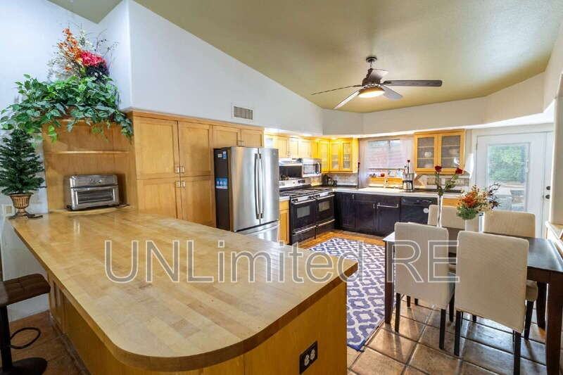 3565 N Manor Rd - Photo 7 of 26