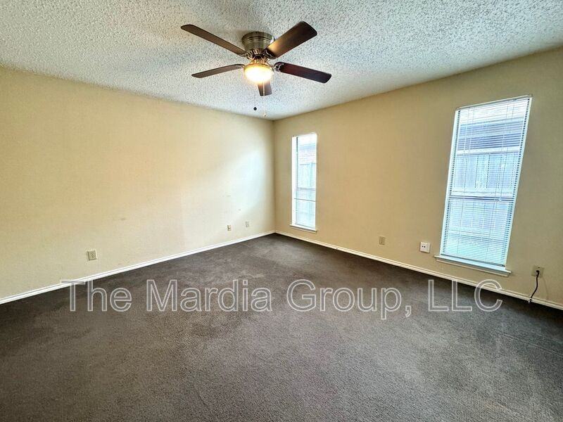13217 Fall Manor Dr - Photo 5 of 12