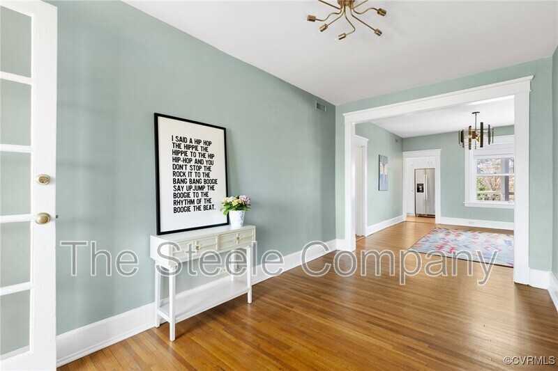 117 N Crenshaw Ave - Photo 2 of 12