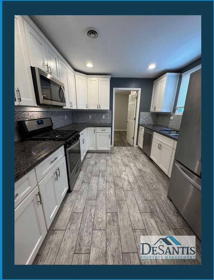 129 S 20th St - Photo 4 of 27