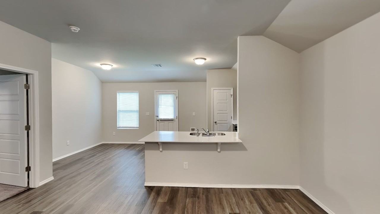 1432 Dustin Dr - Photo 5 of 20