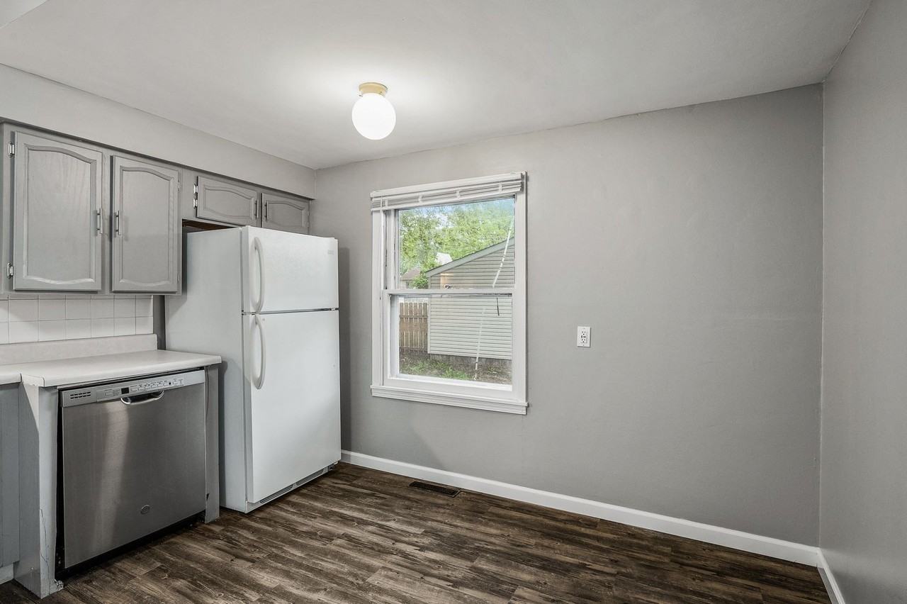 515 12th Ave Nw - Photo 6 of 42