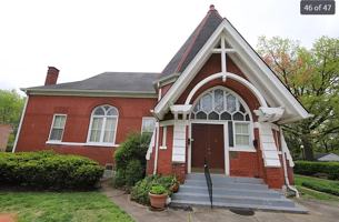 featured image of 2322 W Chestnut St