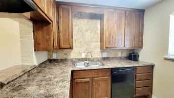 featured image of 1220 Texas St