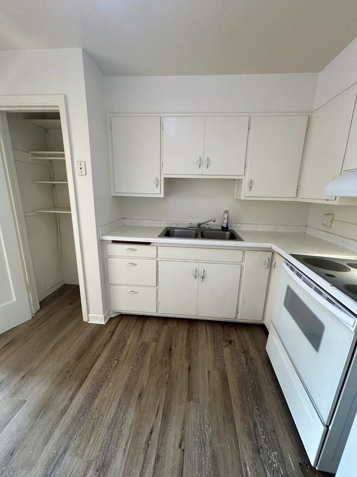 519 1st Avenue Southwest - Photo 2 of 8
