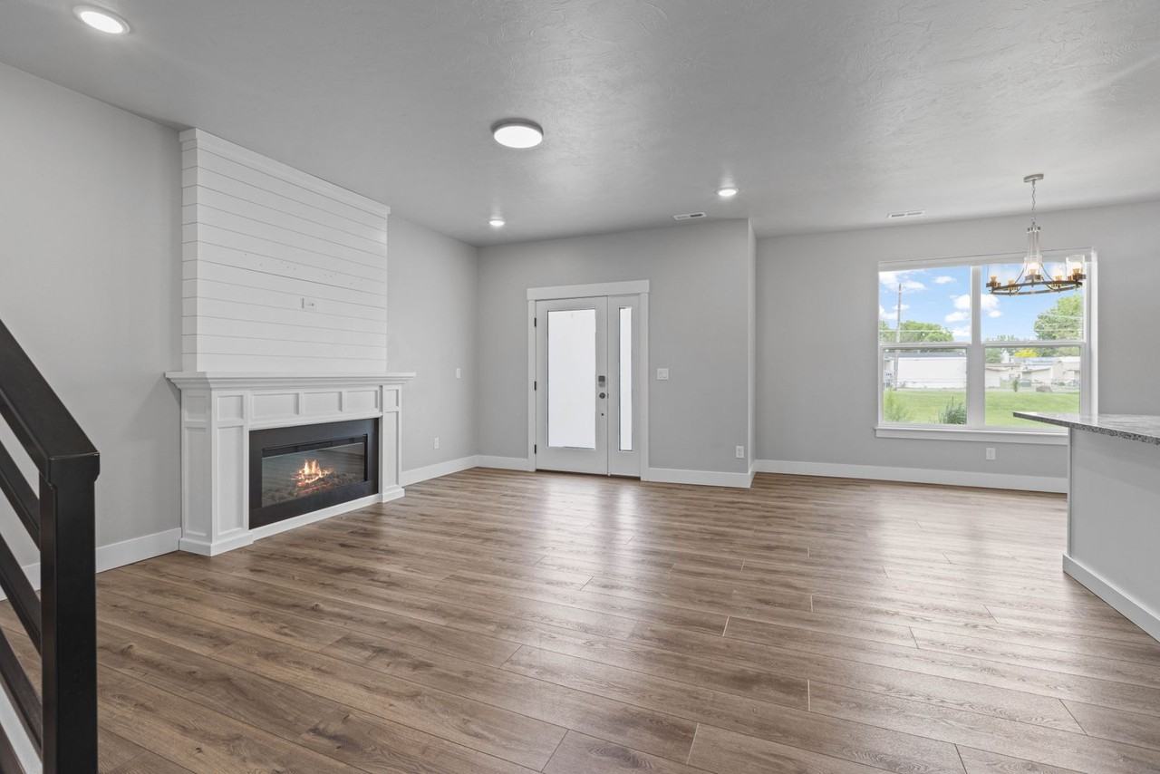268 Hummingbird Way - Photo 2 of 46