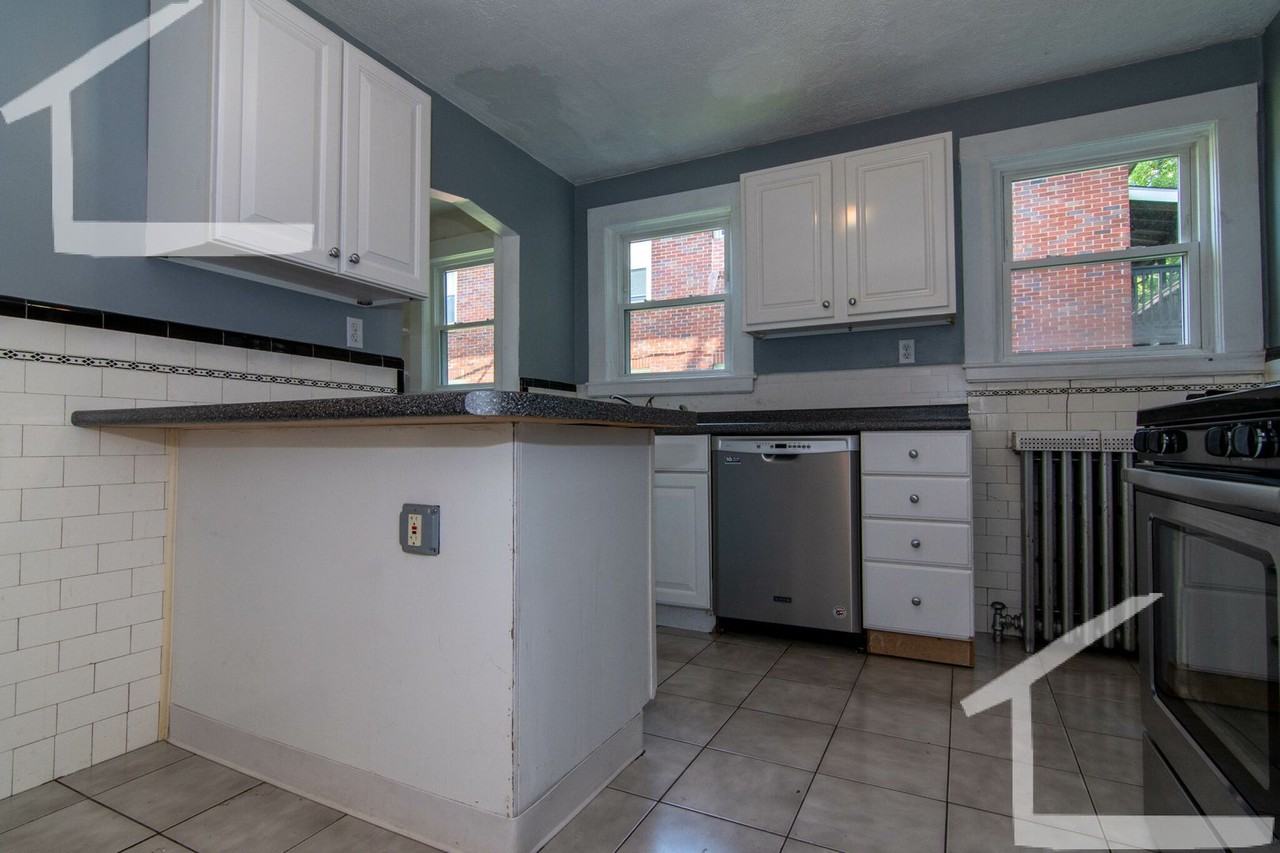 78 Colborne Rd - Photo 3 of 30