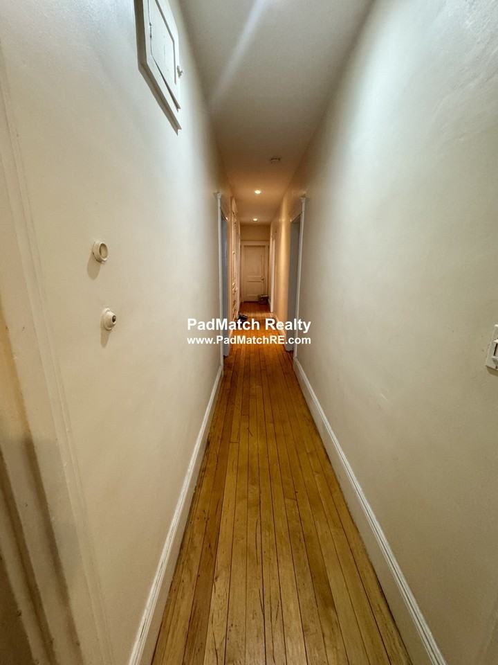 106 Strathmore Rd #3 - Photo 7 of 18