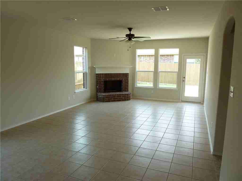 1917 Grand Fairway Dr - Photo 3 of 9