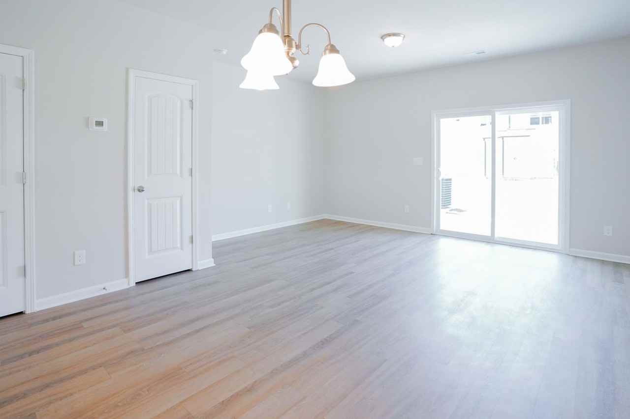 30 Zion Pl - Photo 6 of 10