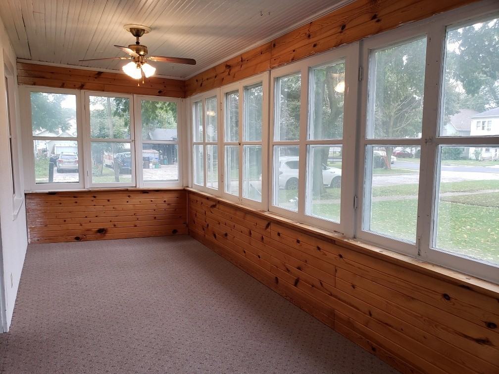 712 Elm St - Photo 2 of 25