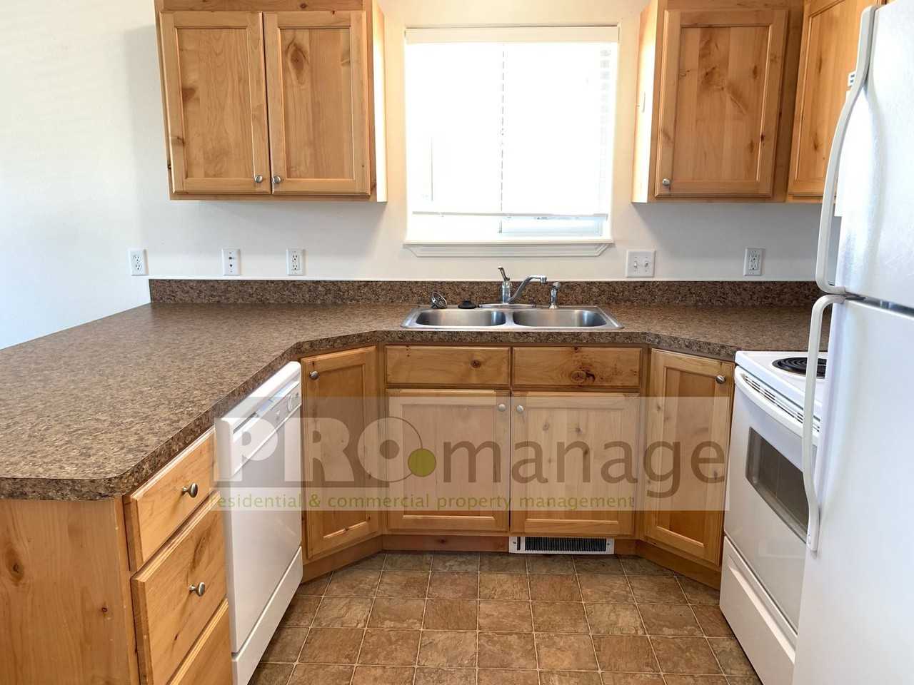 16th St. 8-plex - Photo 4 of 11