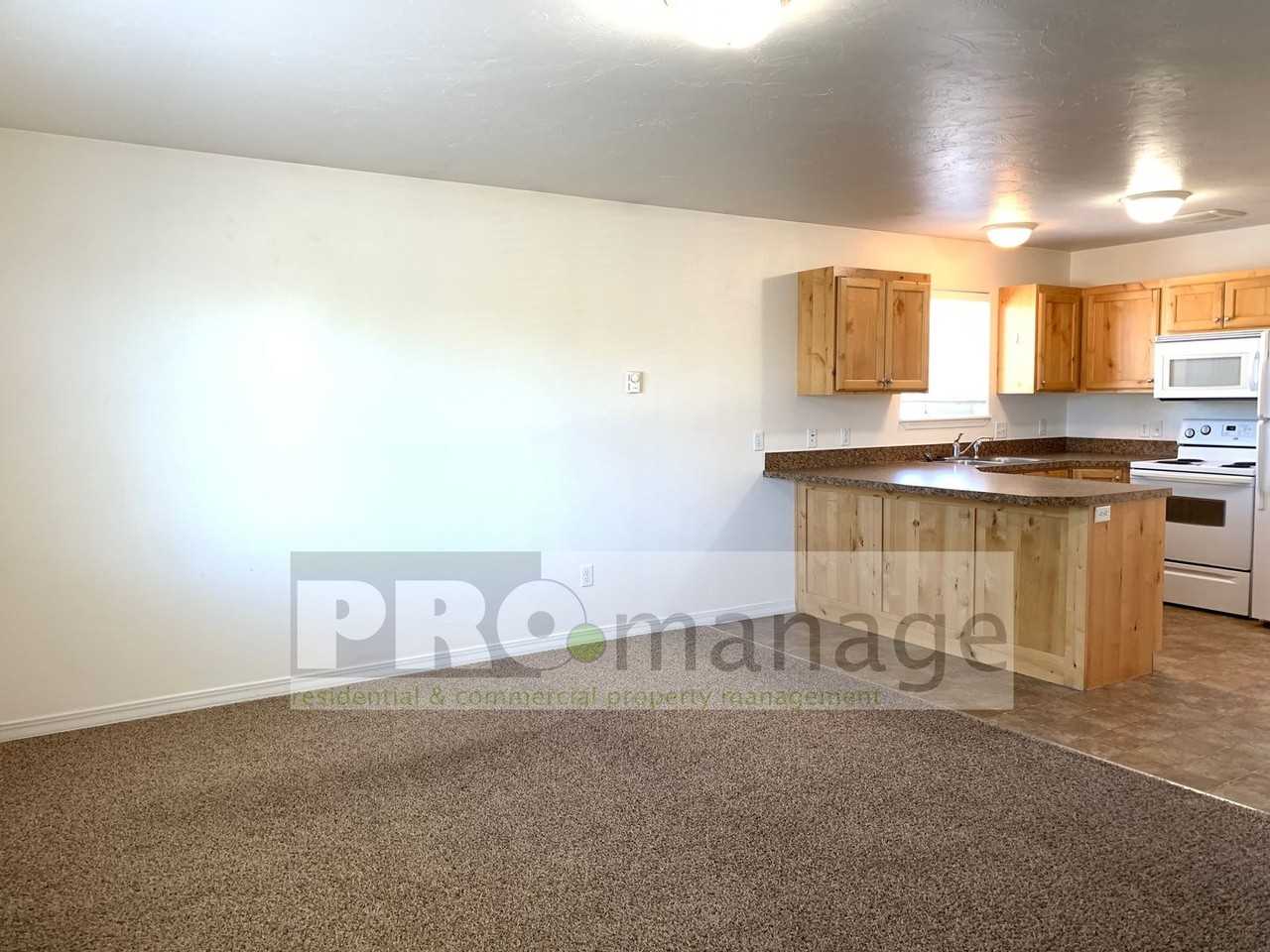 16th St. 8-plex - Photo 5 of 11