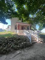 featured image of 1002 Washington St