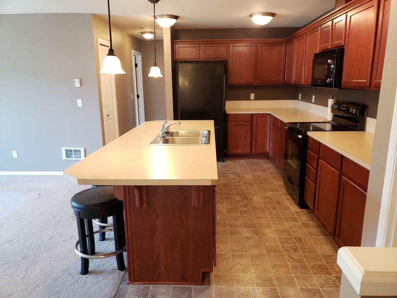 355 Tremont Ave #201 - Photo 2 of 18