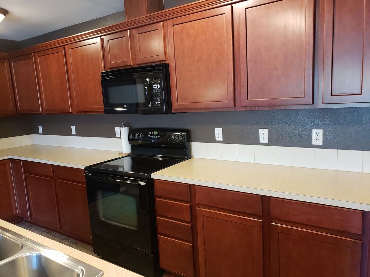 355 Tremont Ave #201 - Photo 3 of 18