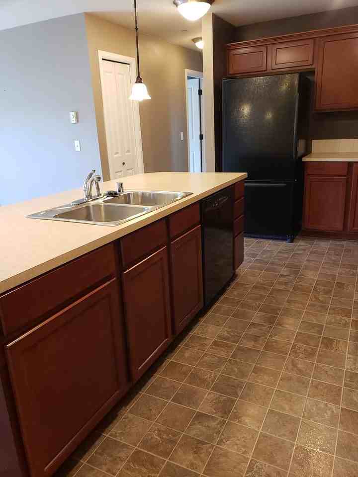 355 Tremont Ave #201 - Photo 4 of 18