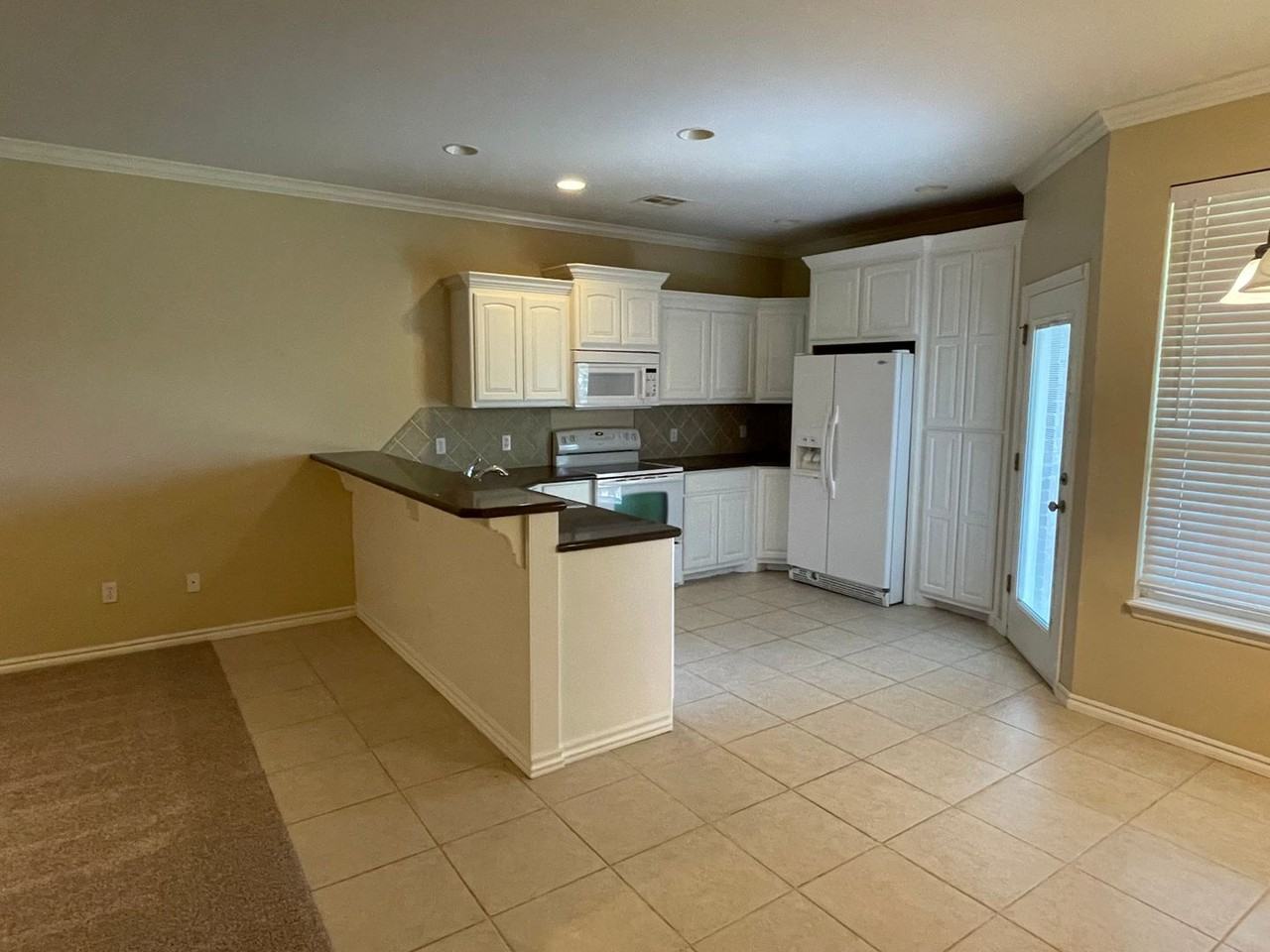 11311 Nw 121st Pl - Photo 5 of 16