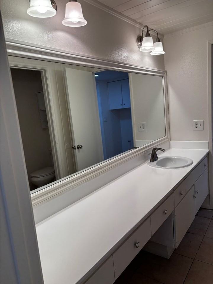 16672 Mount Darwin Cir - Photo 6 of 14