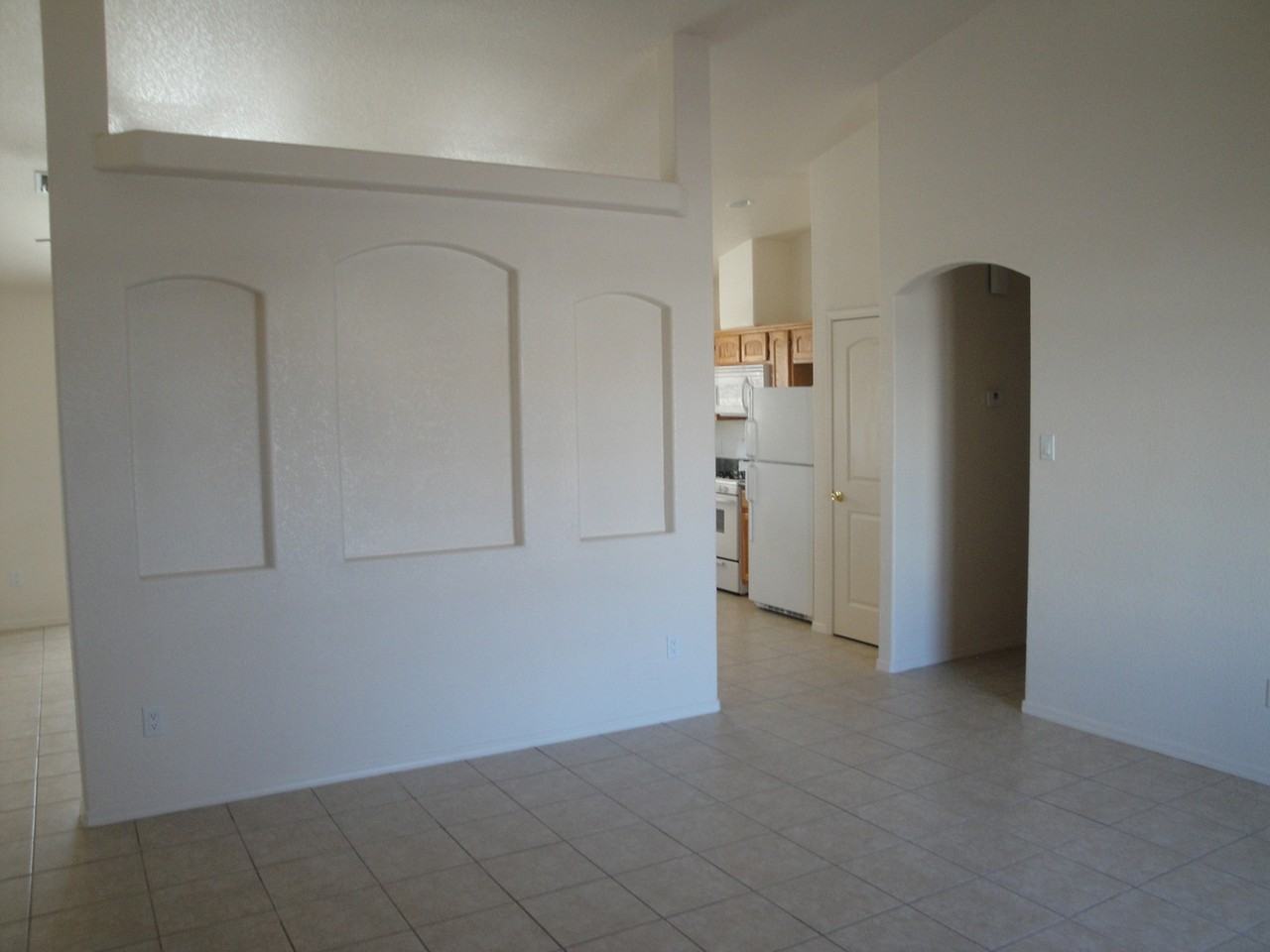 10165 E 36th Pl - Photo 4 of 17
