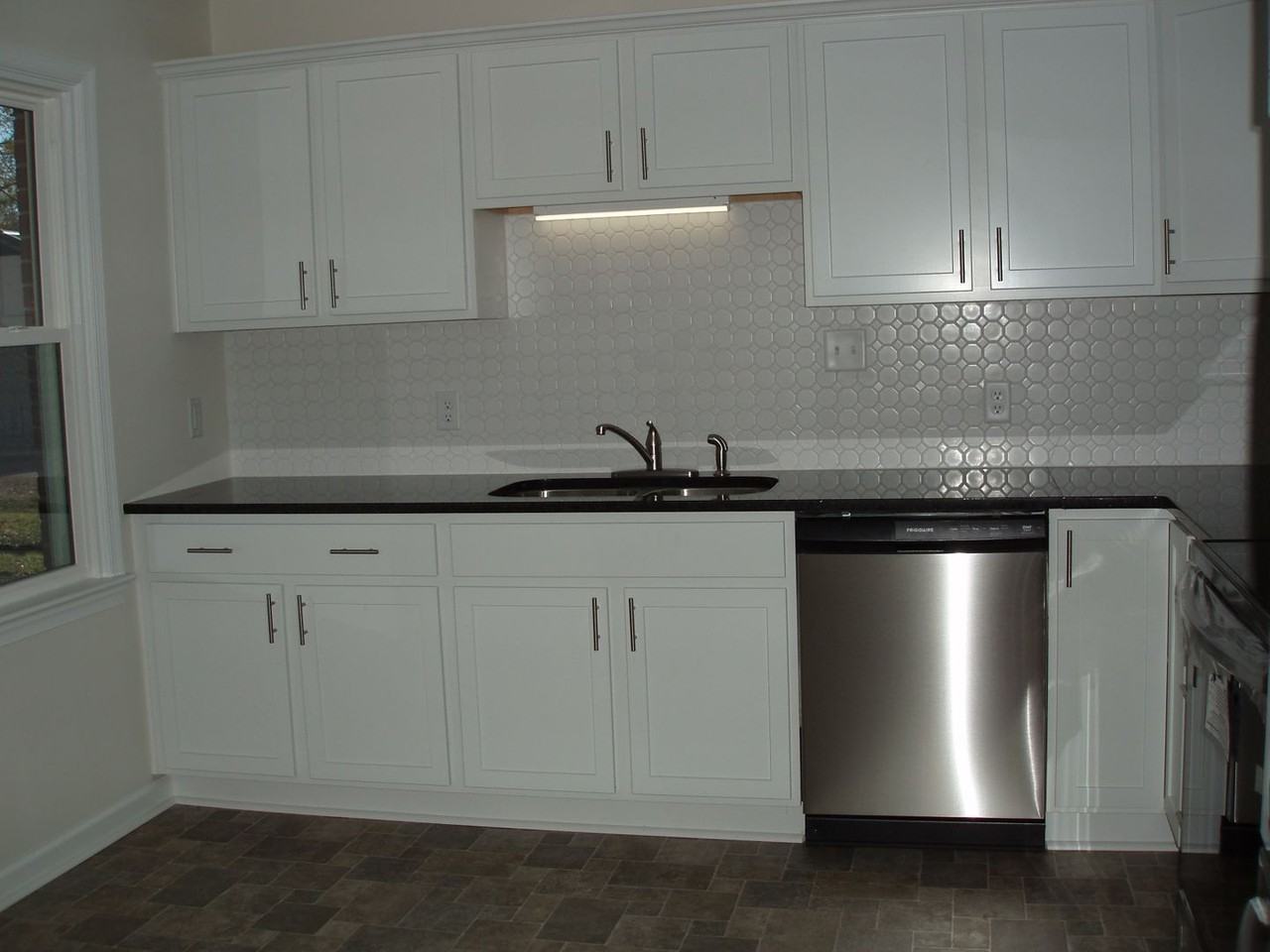 505 Centerville Tpke N - Photo 4 of 13