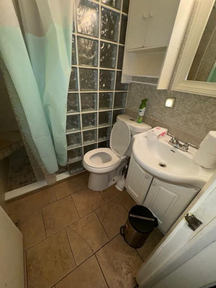 805 N Hudson Ave - Photo 3 of 7