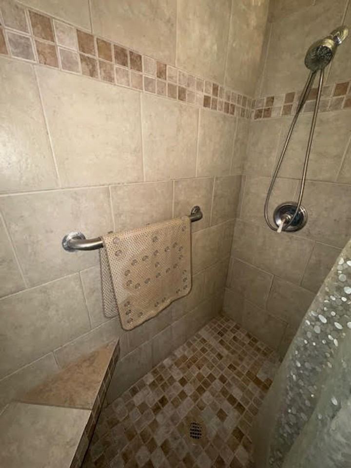 805 N Hudson Ave - Photo 4 of 7