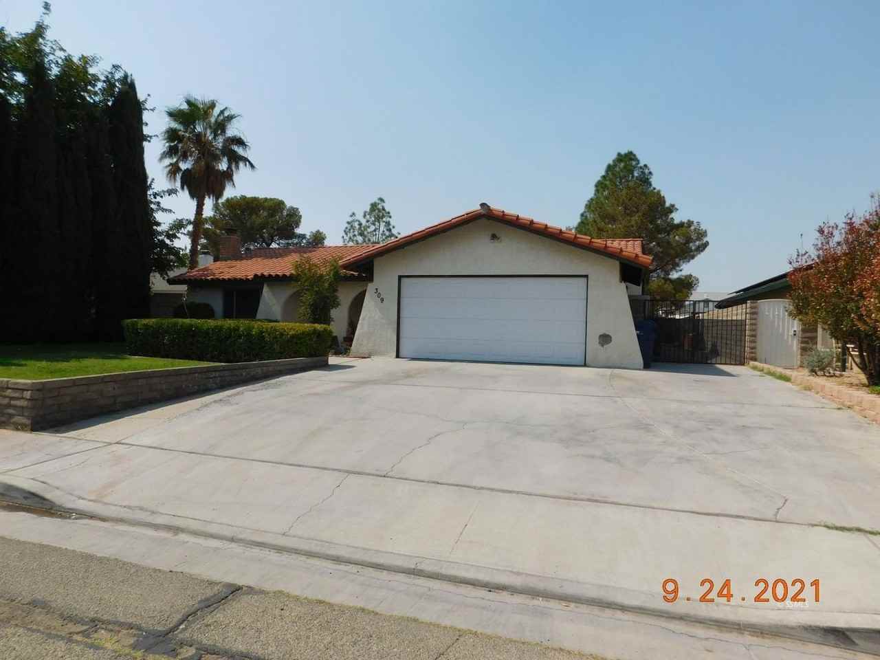 309 S Lilac St - Photo 2 of 21