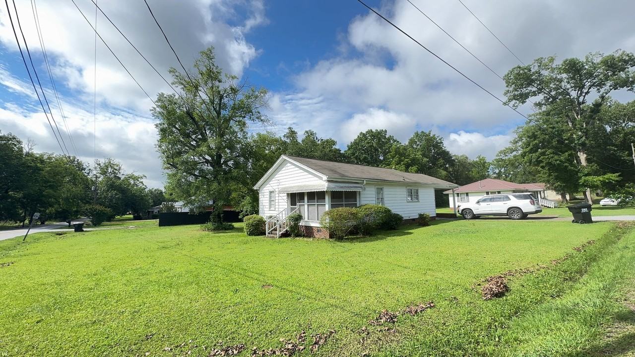 641 Rice St - Photo 2 of 19