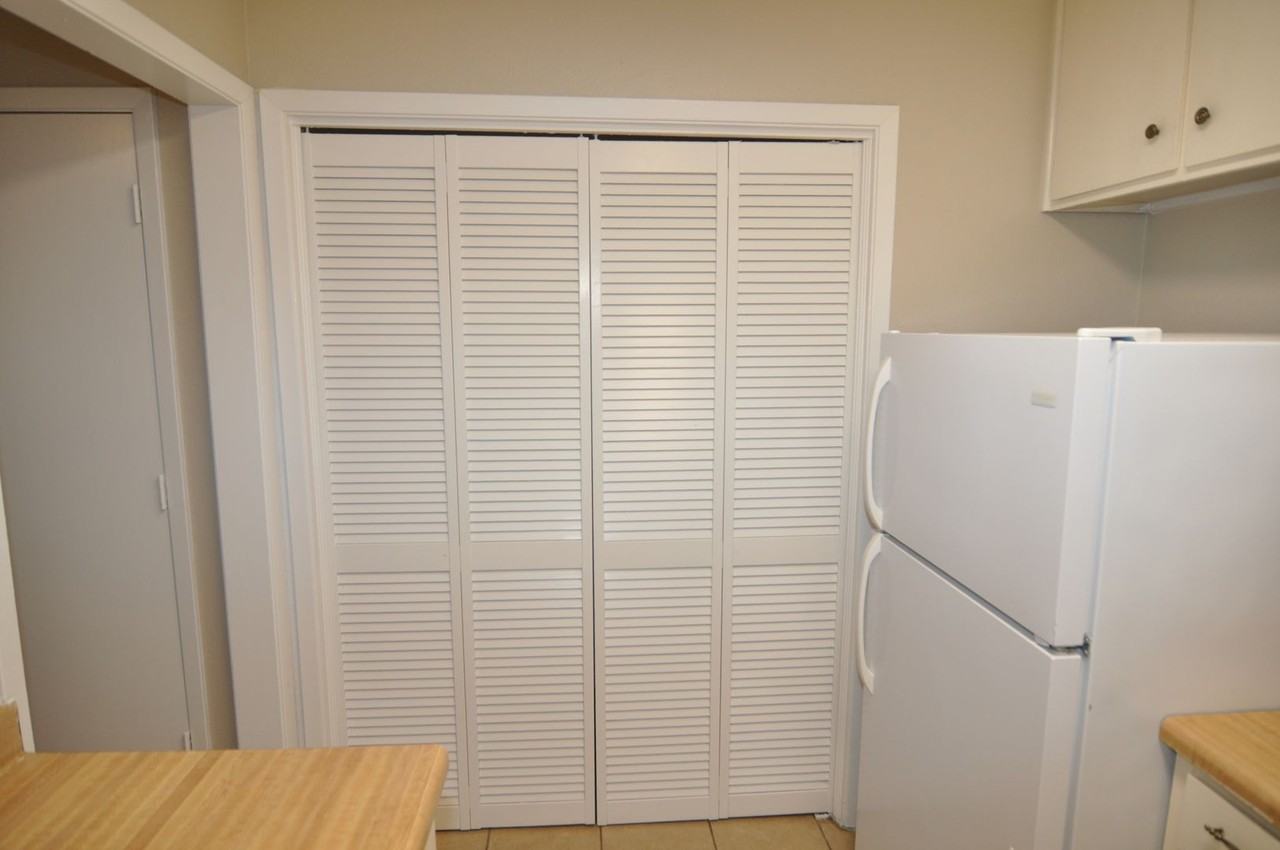 2034 Oakwood Ct - Photo 5 of 11