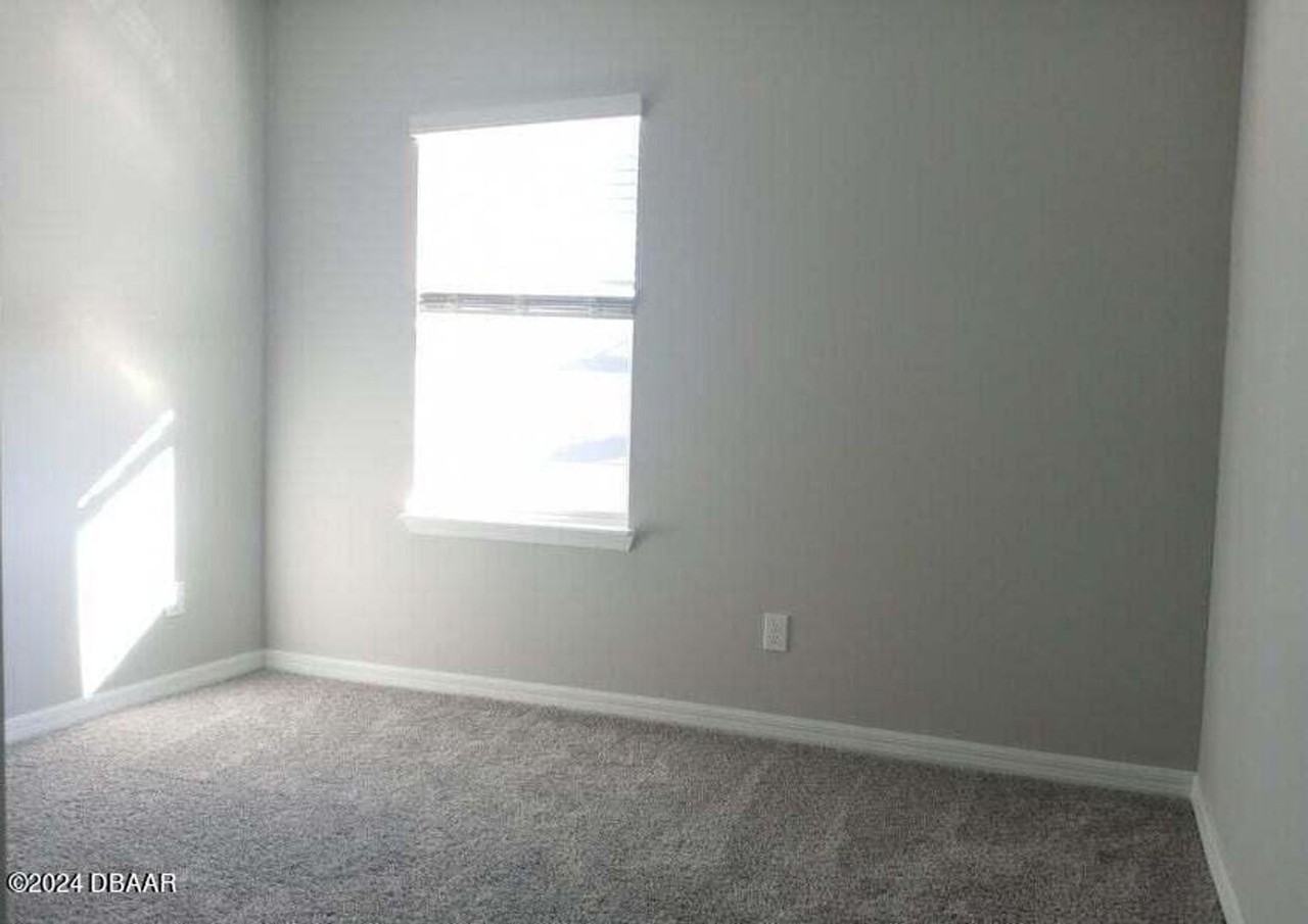 406 Venetian Palms Blvd - Photo 7 of 12