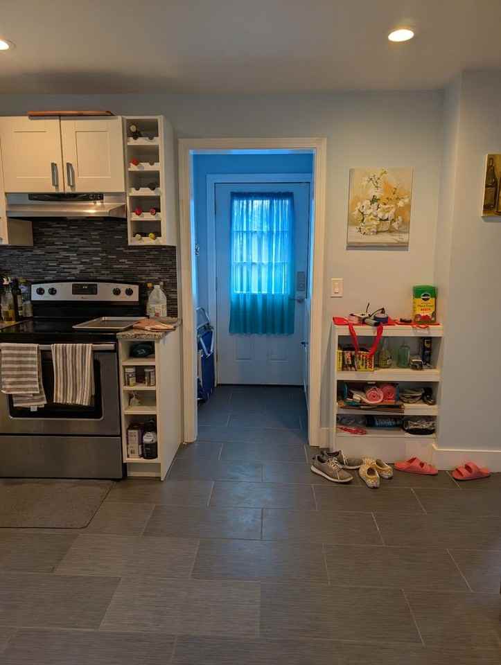 27 Pleasant St - Photo 3 of 20